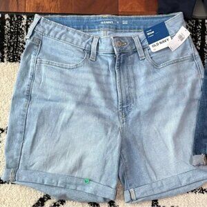 4 pair of Old Navy denim/jean shorts, 5 “ seam.